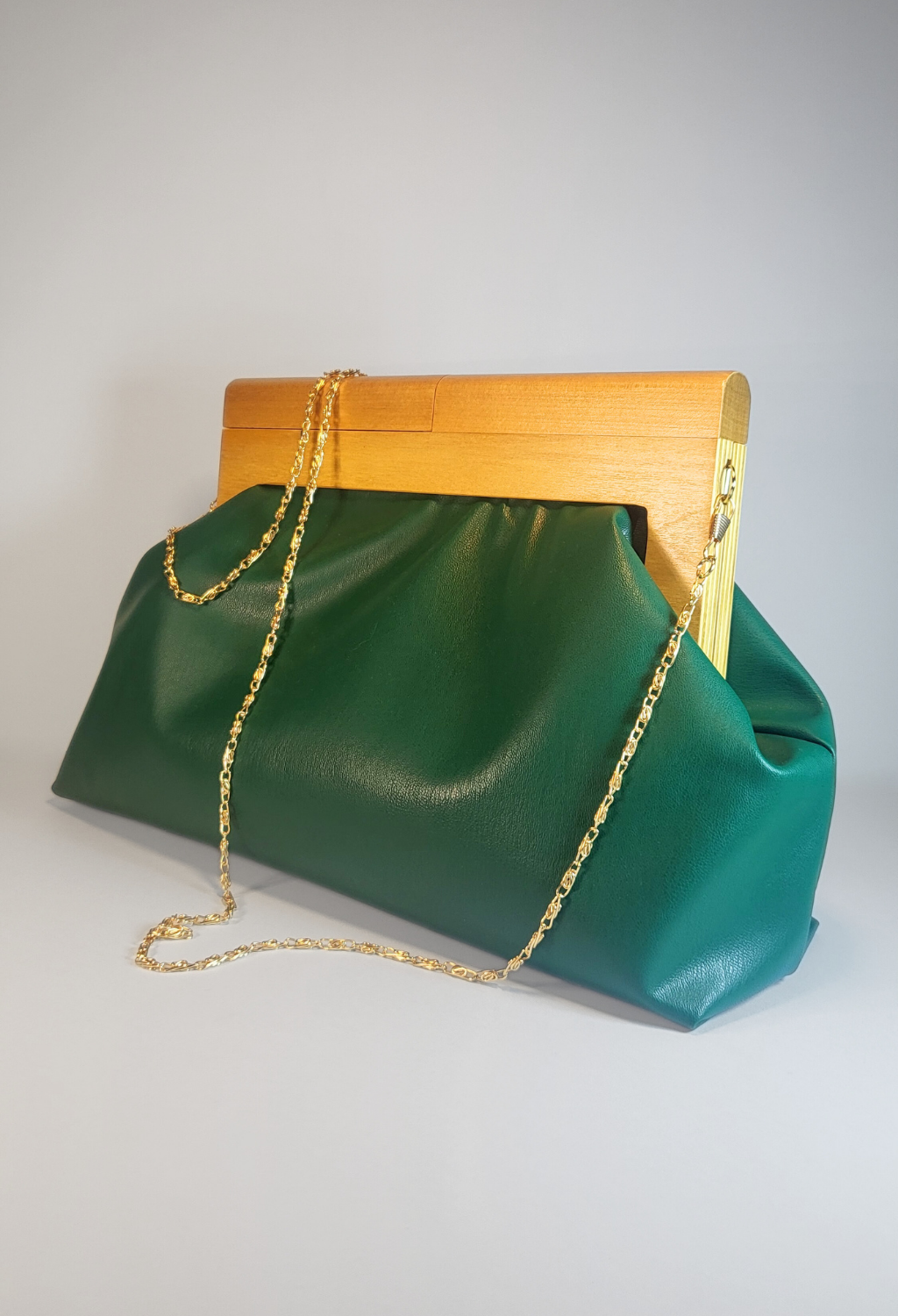 VERDE AURA CLUTCH