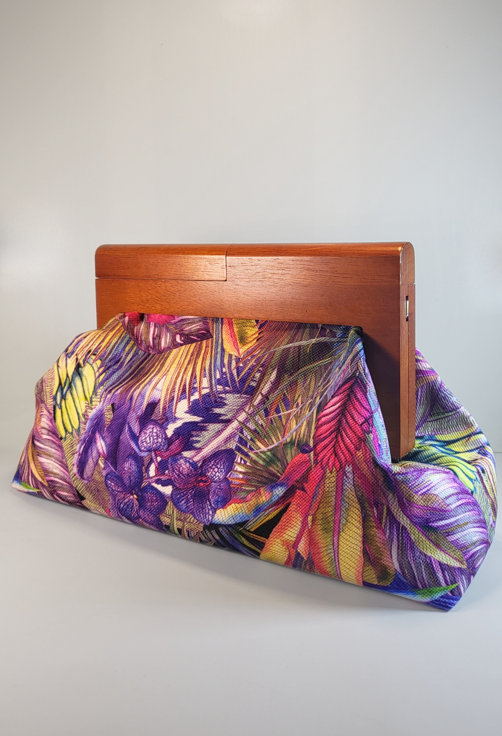 TROPICA WOOD CLUTCH